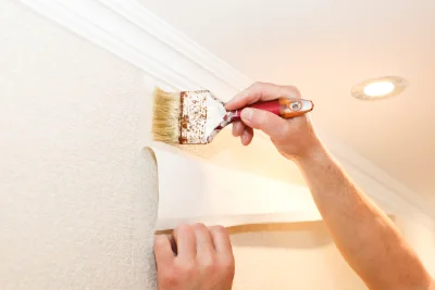 Pose de papier peint à Caupenne — revêtements muraux et toiles de verre